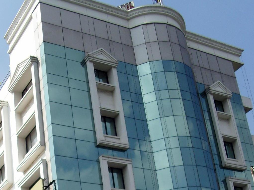 Hotel Chariot Chennai Zewnętrze zdjęcie